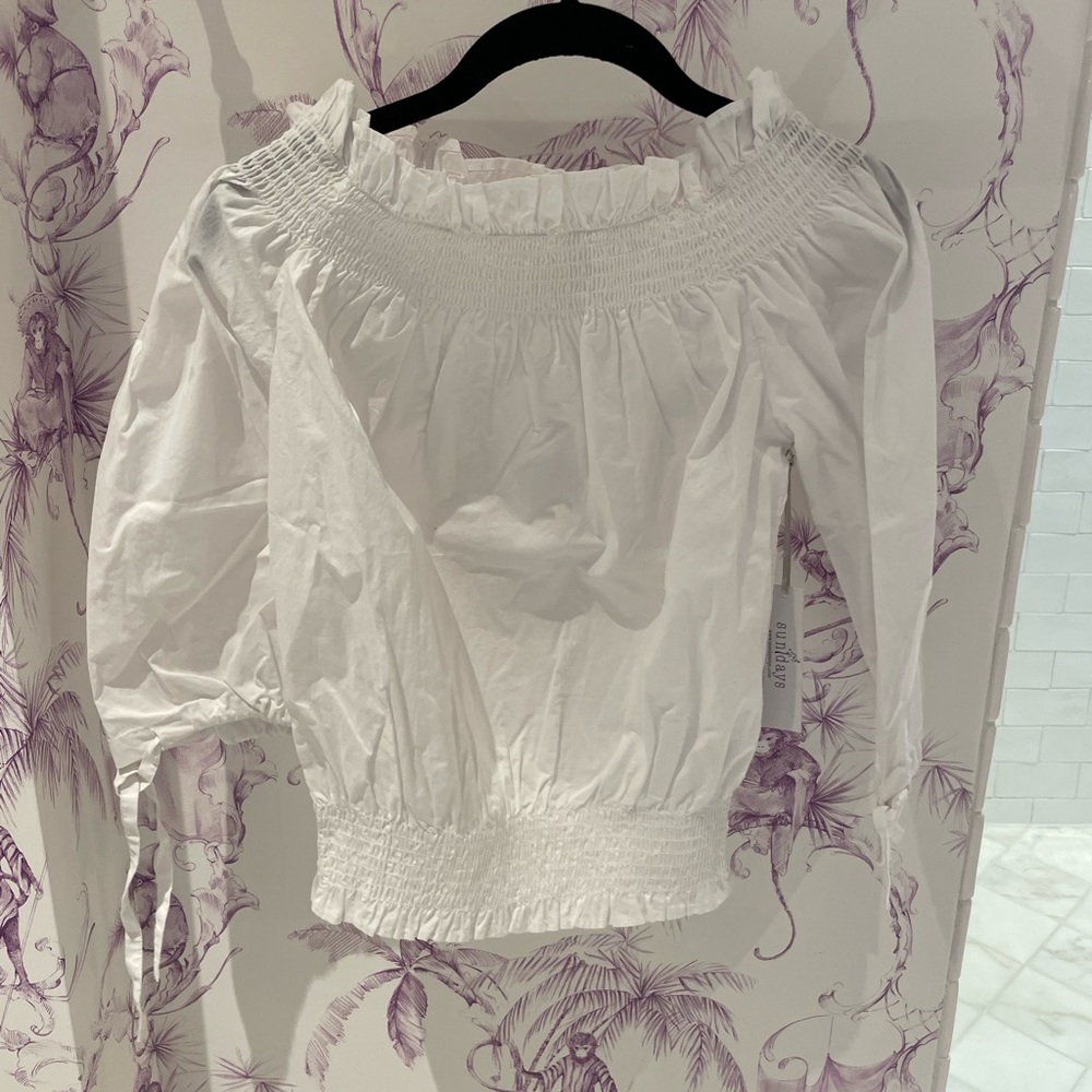 White NEVER WORN! BRAND NEW!! Blouse!
